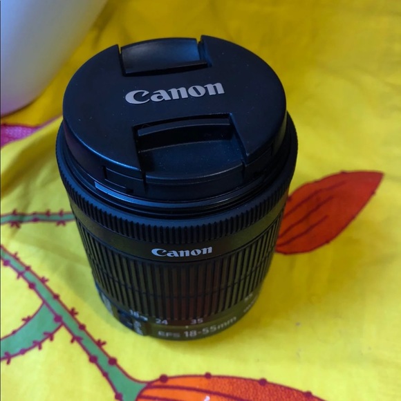 Canon lens 18-55mm - Picture 2 of 3